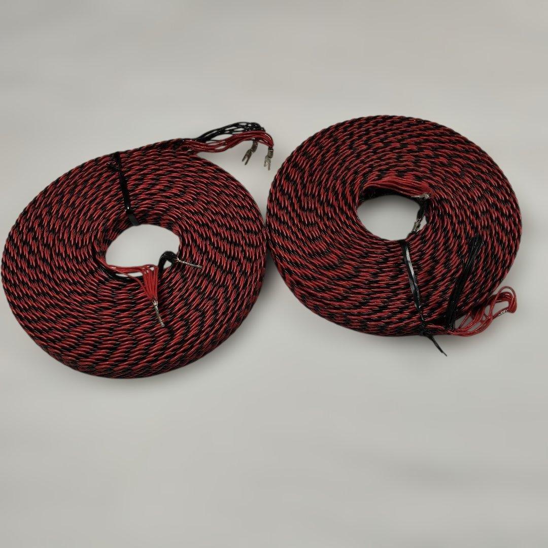 スピーカーケーブル、赤と黒のツイスト練り、ブレイド構造 9497 2芯スピーカーケーブル