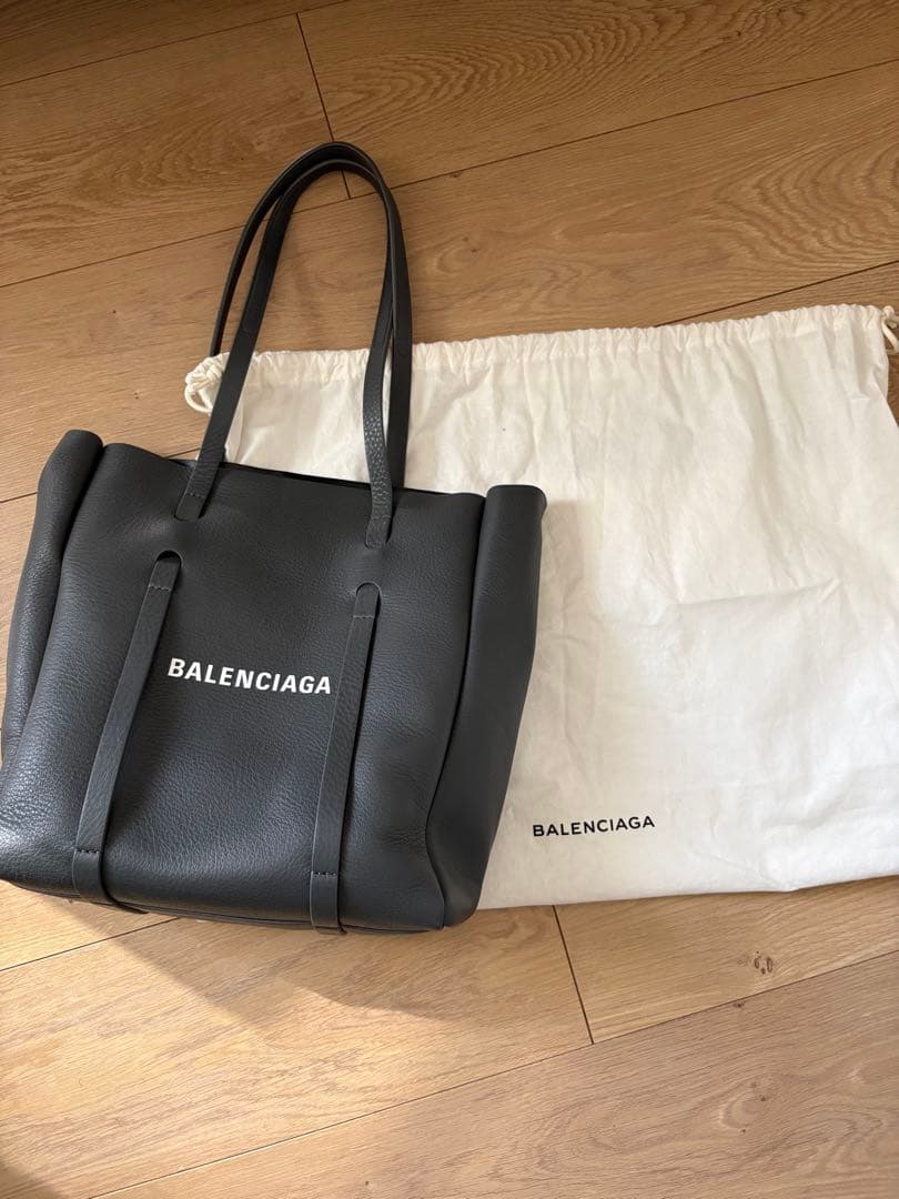 美品⭐︎バレンシアガ エブリデイXS 2wayトート オールレザー グレー