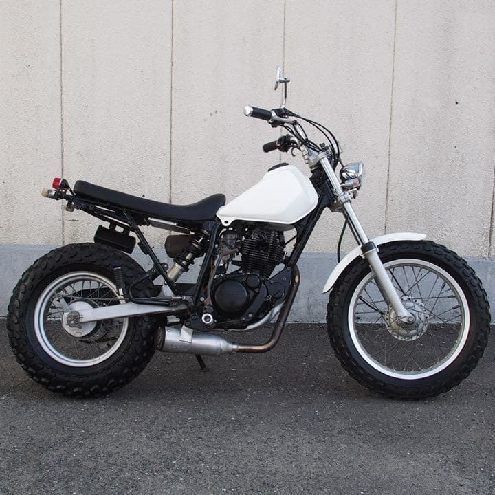 JxIxA様専用 TW200 スーパートラップマフラー 実動車 書類有 - メルカリ