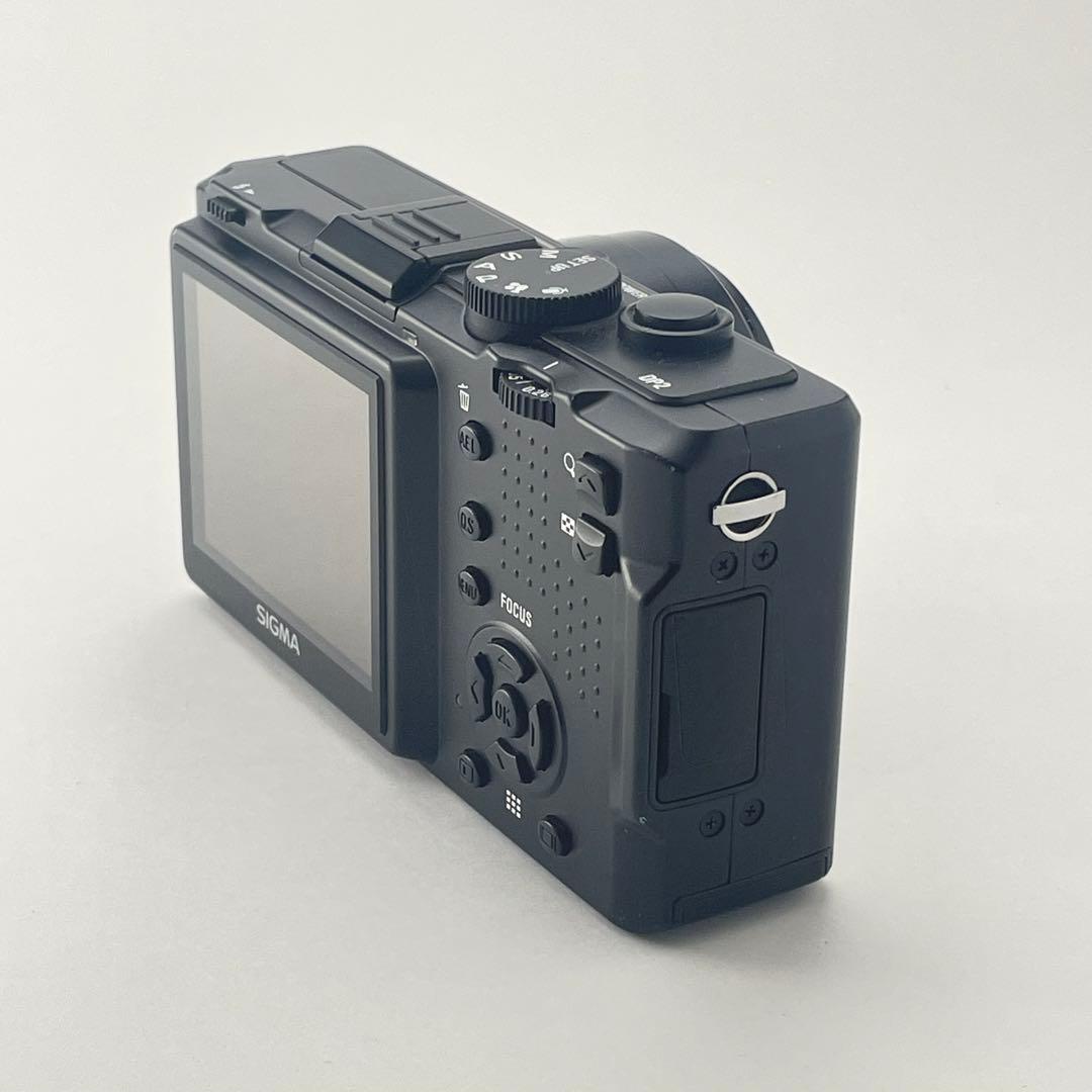 動作・返品保証】SIGMA DP2 Foveon コンパクトデジタルカメラ - メルカリ