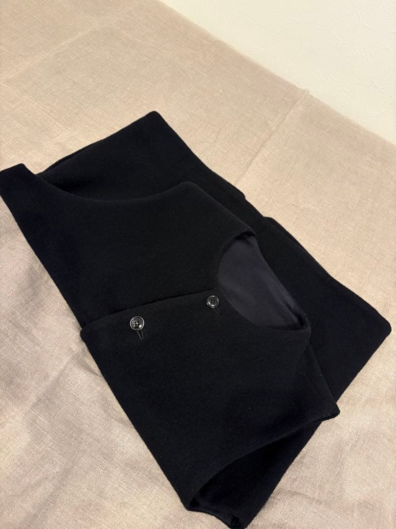 《nest Robe CONFECT》ウールモッサークルーネックベスト ブラック