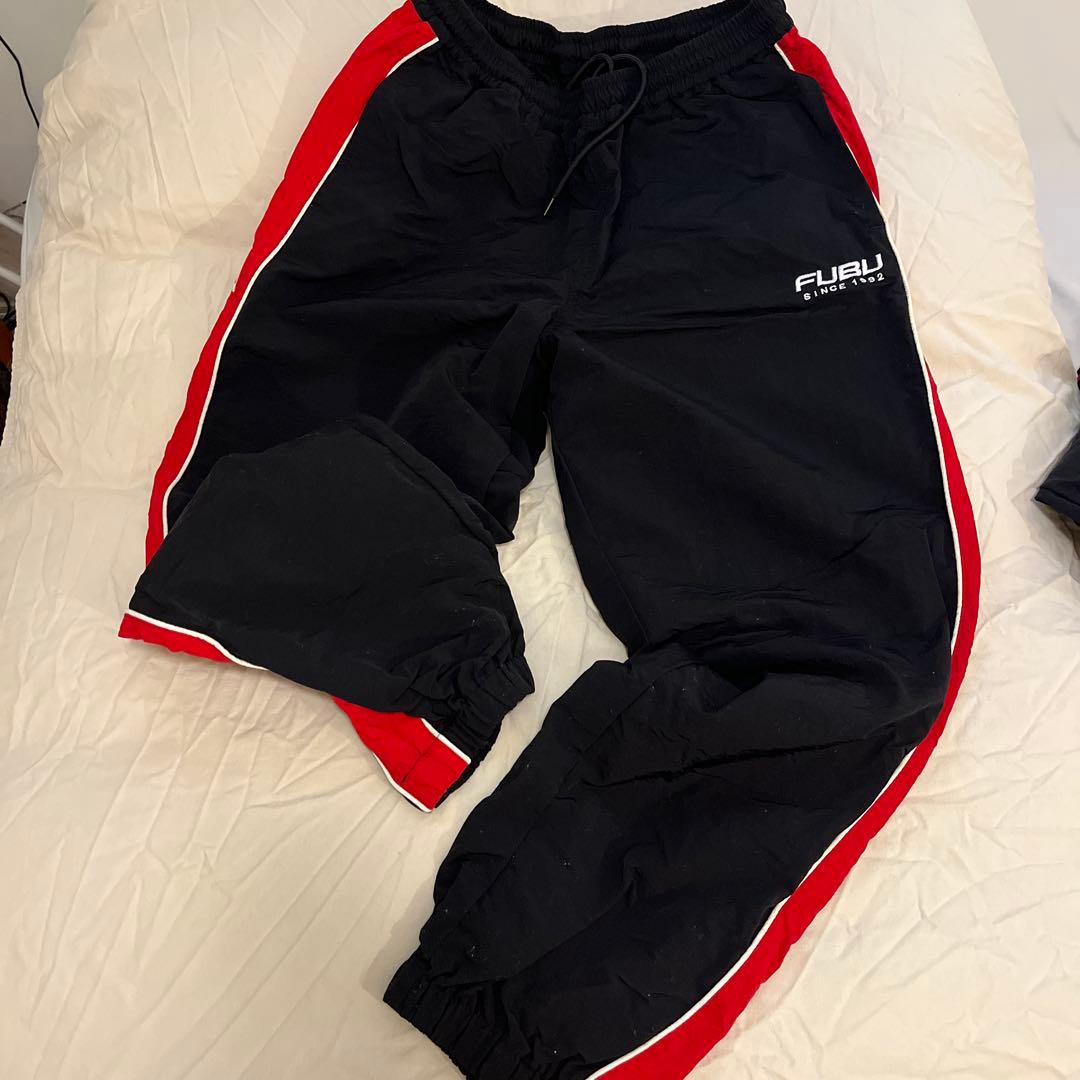 FUBU 黒赤セットアップのセット。サイズ注意！長袖 ブラック/レッド