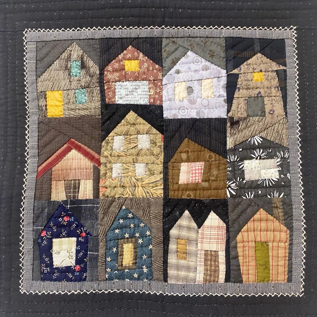 パッチワークタペストリー☆ハウス☆ハンドメイド - メルカリ