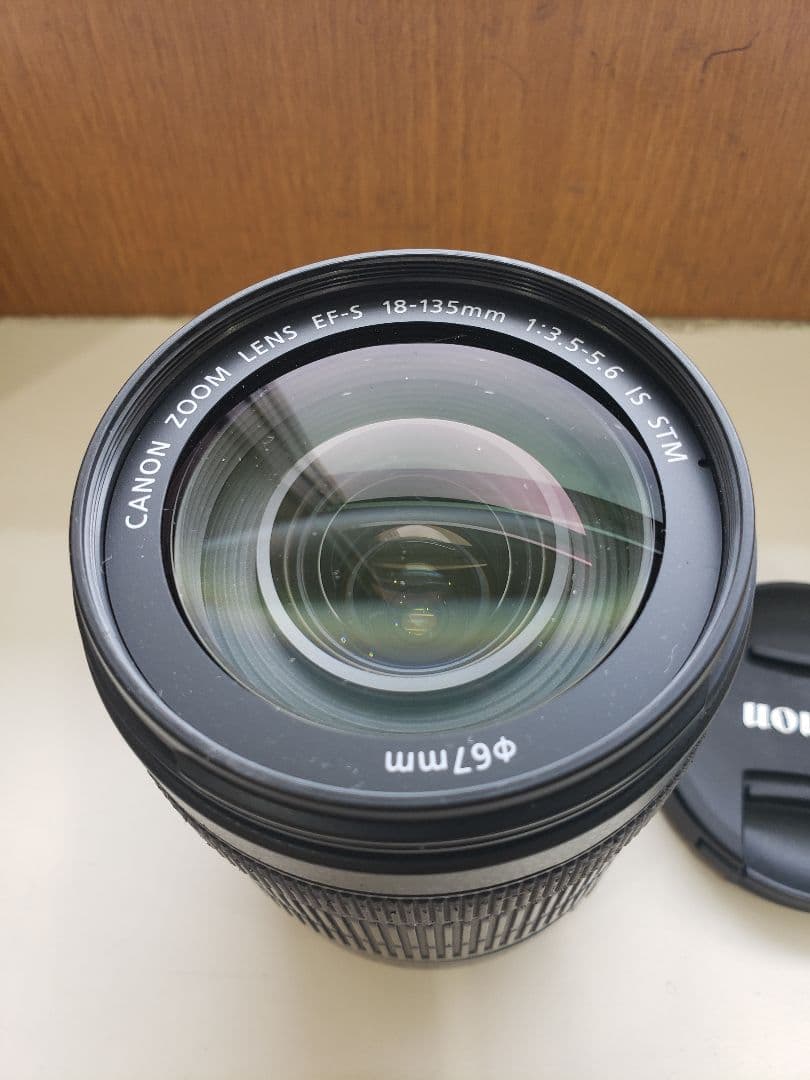 【中古 美品】 EF-S 18-135mm F3.5-5.6 IS STM