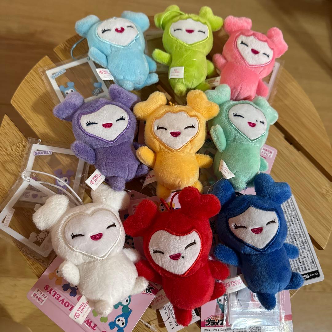 TWICE LOVELYS チャーム付きマスコット　全種　コンプリートセット TWICE Official Lovelys Blister Mascot Charm Complete Set of 9