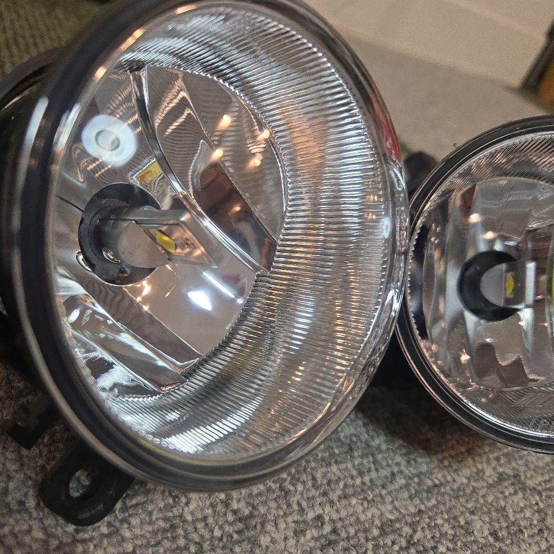 後期デリカD5 IPF製フォグクリアー101FL ロイヤルガードバルブ付き