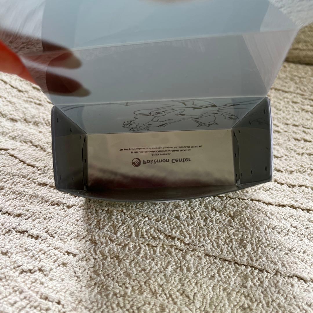 貴重品 デッキケース リザードン(有田満弘) ポケセン限定 - メルカリ