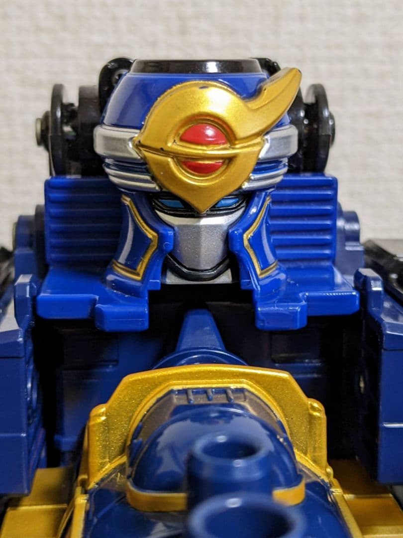 魔法戦隊マジレンジャー 魔法鉄神DXトラベリオン - メルカリ