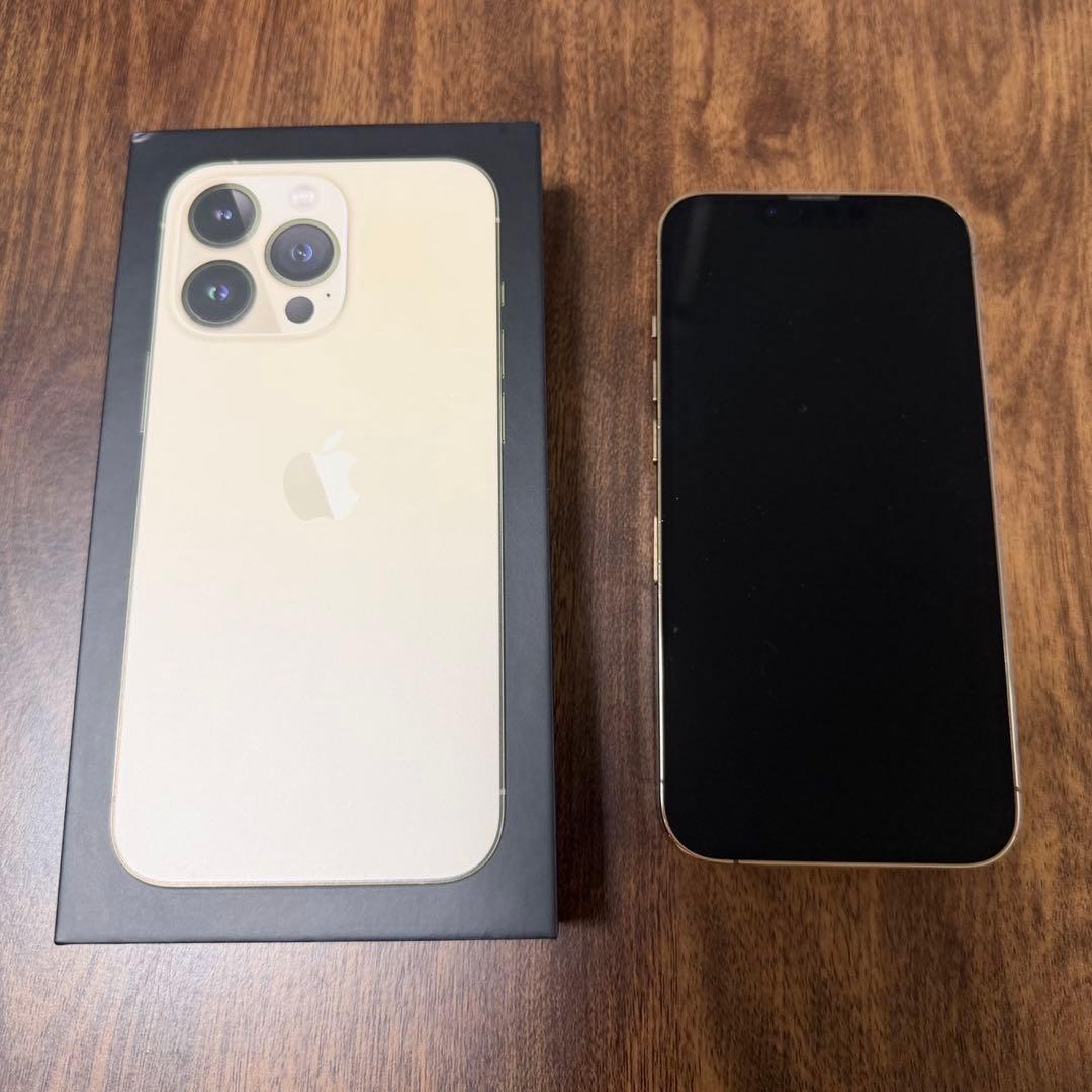 iPhone13 Pro 1TB ゴールド SIMフリー カメラレンズ傷あり Amazon | 【整備済み品】 Apple iPhone 13 Pro Max 1TB ゴールド SIM