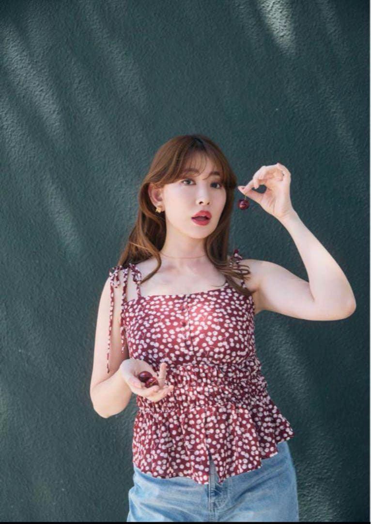 herlipto Cherry Pattern Strap Top Sサイズ herlipto Cherry Pattern