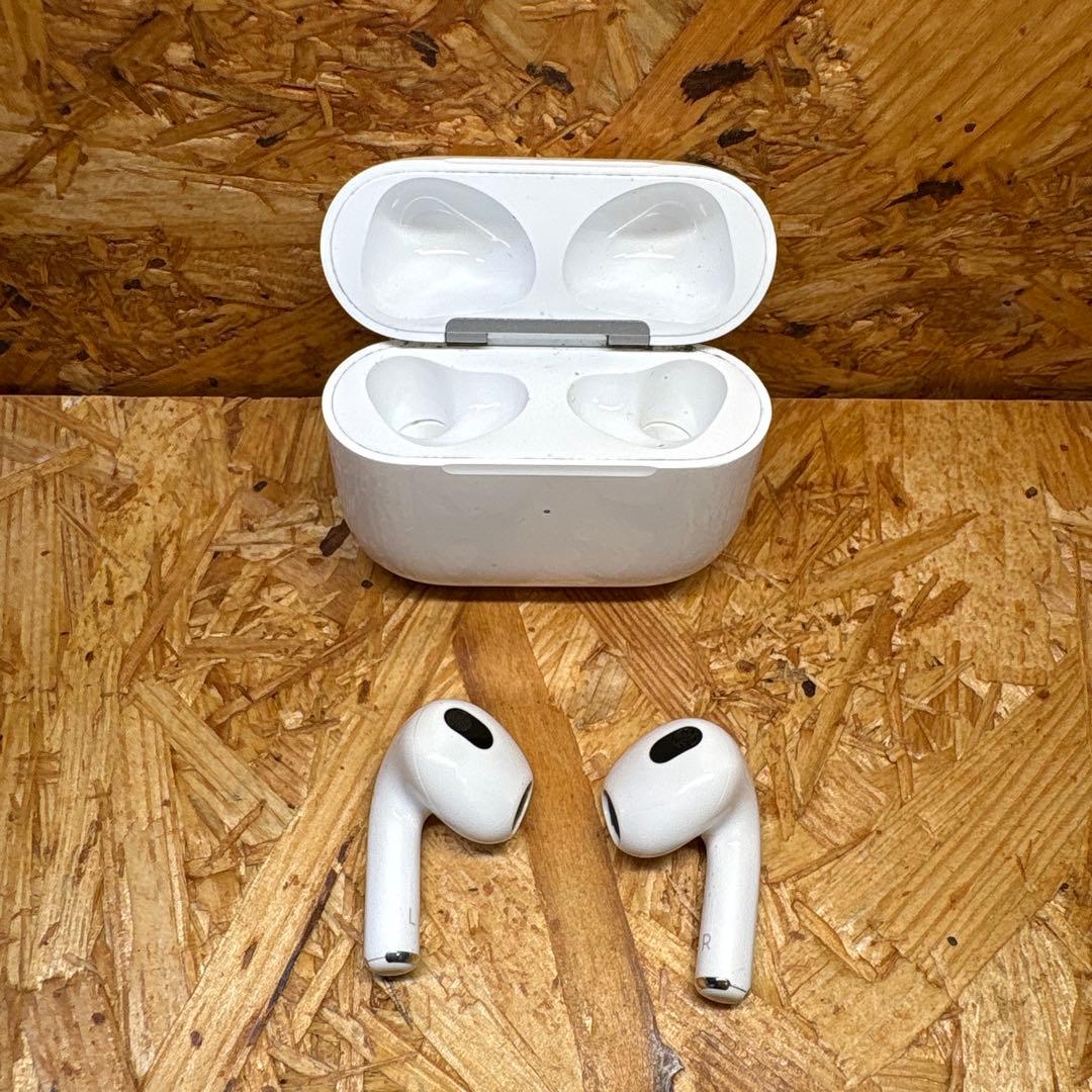 AirPods本体 第3世代/動作確認済み Amazon.co.jp: 【整備済み品】 Apple AirPods (第3世代) 無線 (整備