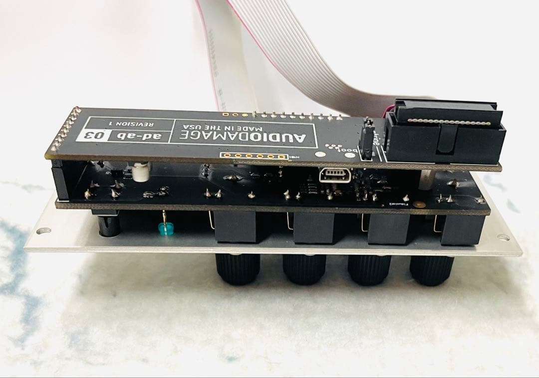 生産終了品 Audio Damage ADM12 Neuron 稼動品 シンセ