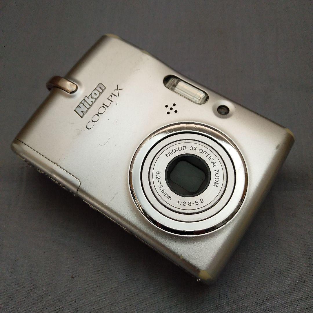 Nikon COOLPIX L11 シルバー - メルカリ