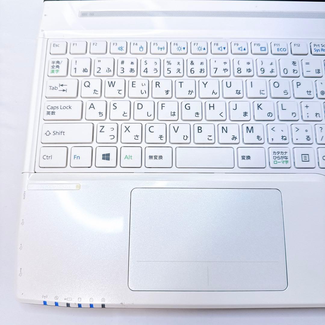 富士通❤️初心者向けすぐ使える❤️ネットや事務に❤️表計算や音楽