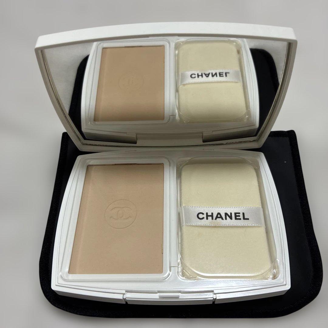 シャネル ルブランブライトニングコンパクト B10 - メルカリ