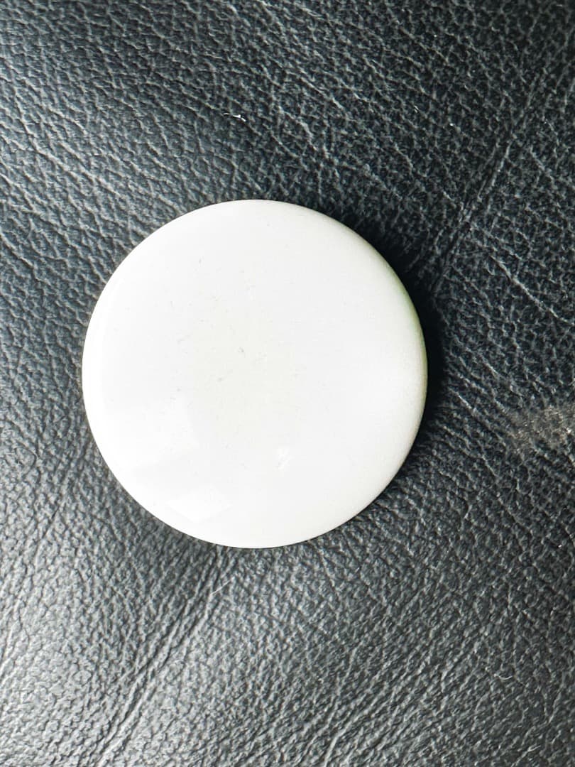 BOTTEGA VENETA イントレチャートラバーシリコンAirTag ケース - メルカリ