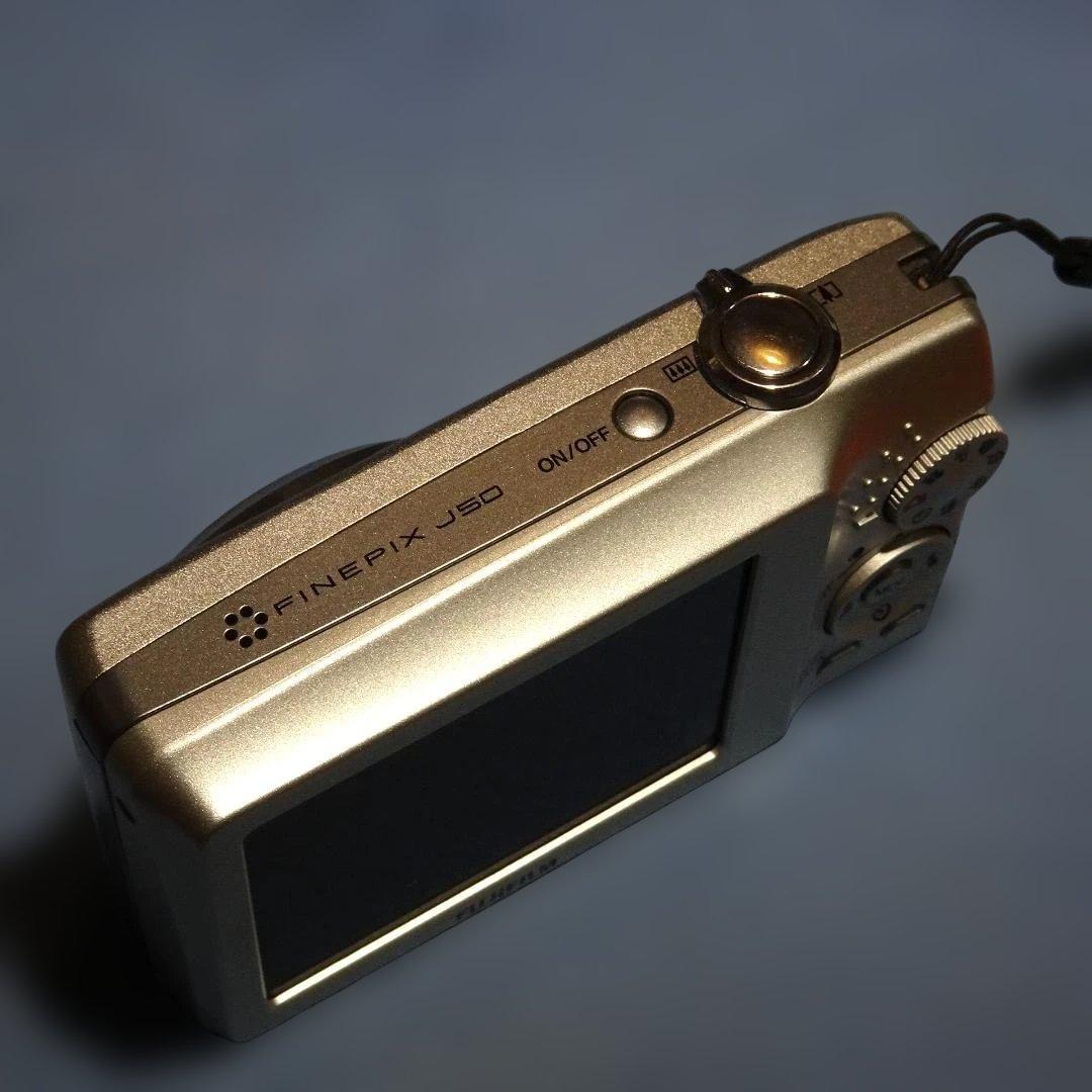 フジフイルム FinePix j50 8.2MP コンパクトデジタルカメラ