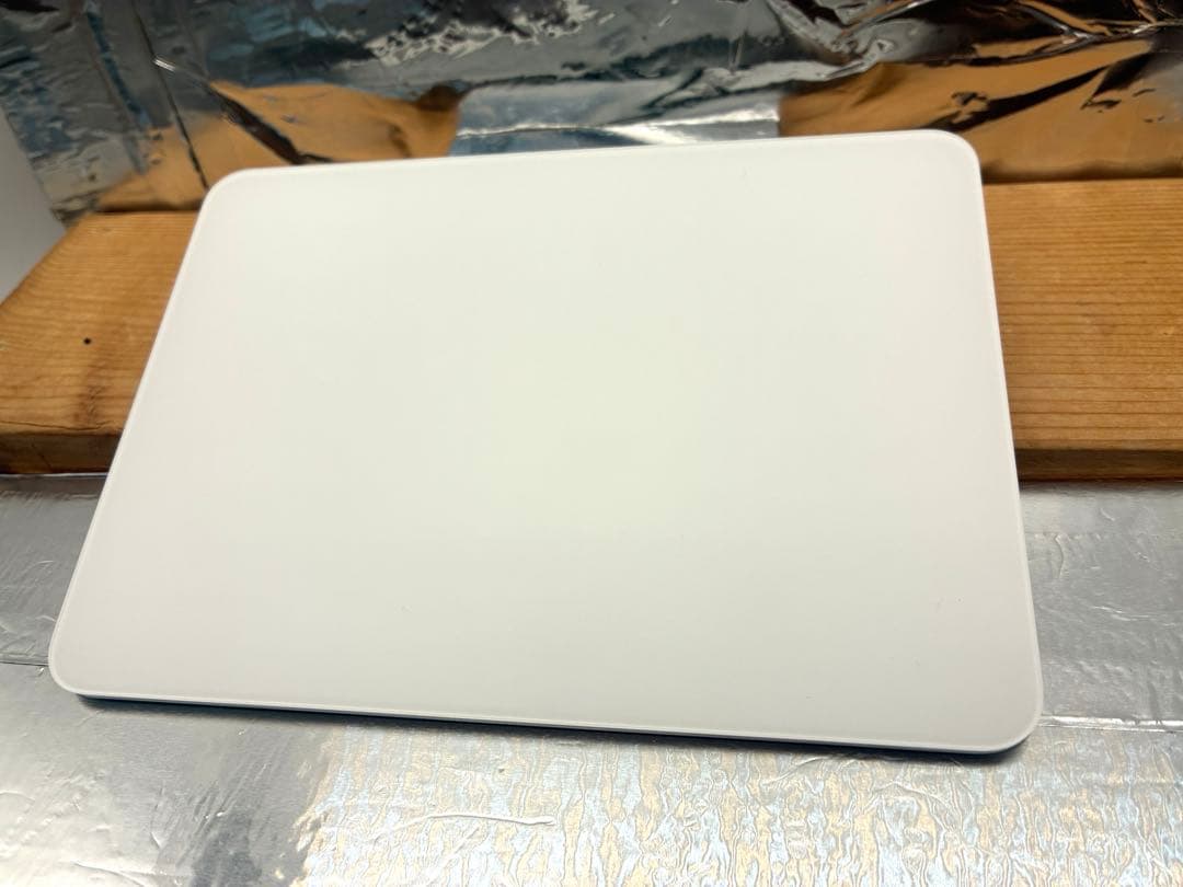 Apple純正 Magic Trackpad2 2020年型 A1535 A1535) Apple Magic Trackpad 2 (Silver/White) - MJ2R2LL/A