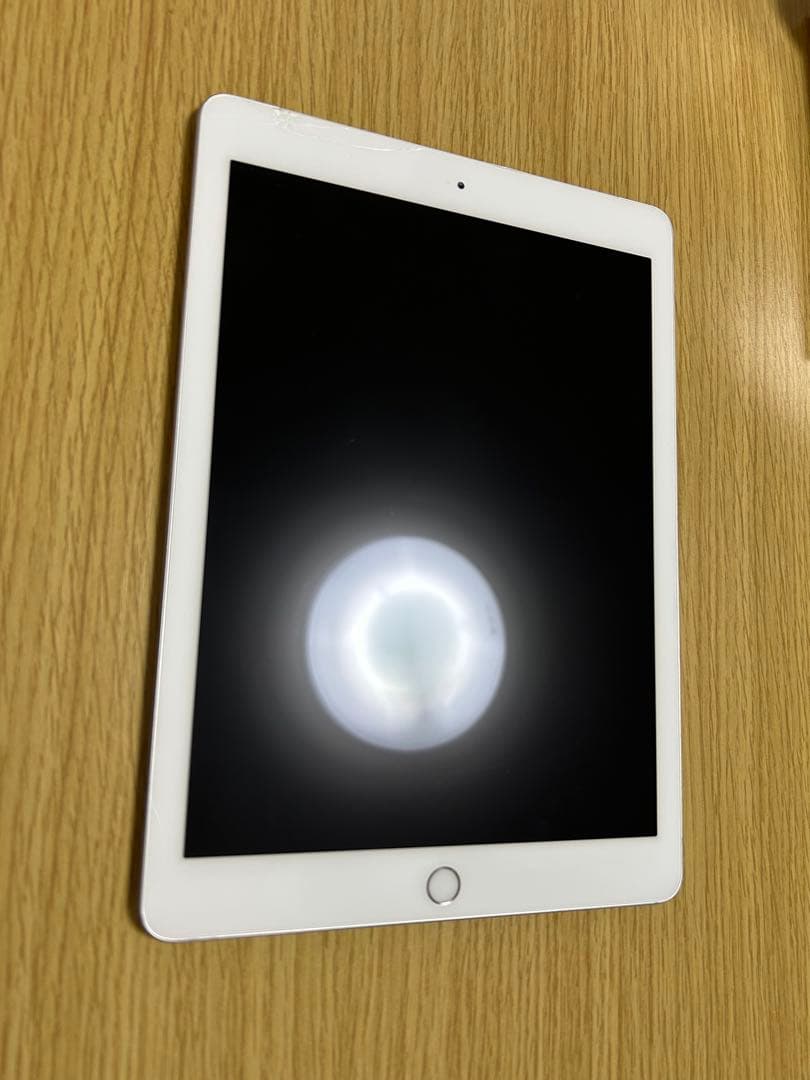 【画面割れあり】 iPad 第6世代32GB本体 iPad第6世代ガラス割れ画面修理【iPad修理所沢】 | iPhone・iPad