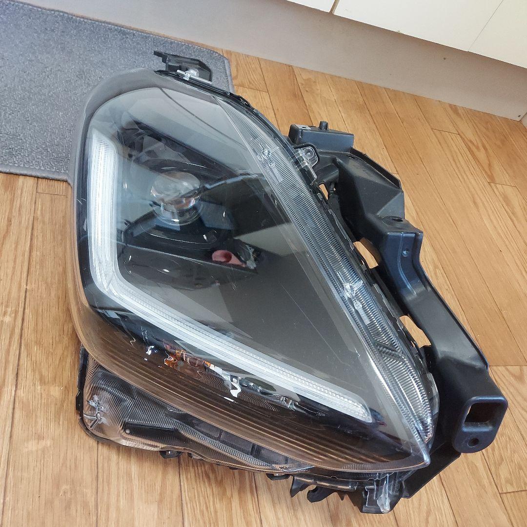 専用カークレスト様 スズキ純正 スイフト ヘッドライト - メルカリ