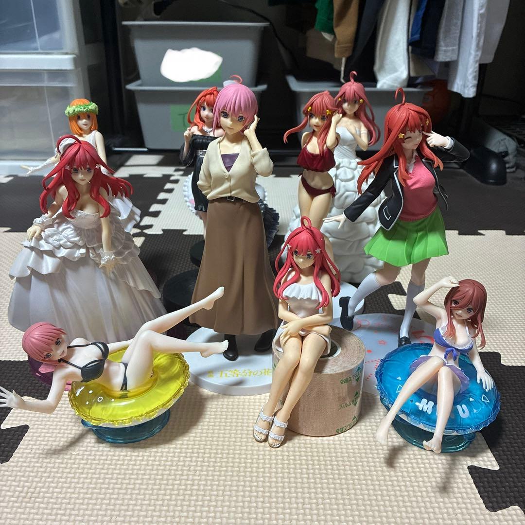 5等分の花嫁 アクリルスタンド・フィギュア・ストラップセット - メルカリ