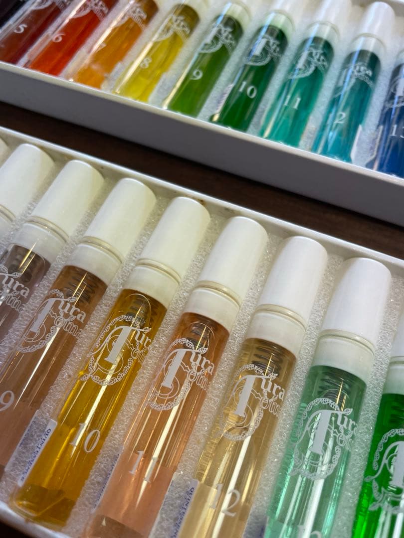 オーラソーマ】ポマンダー（15本） & クイントエッセンス（15本）セット