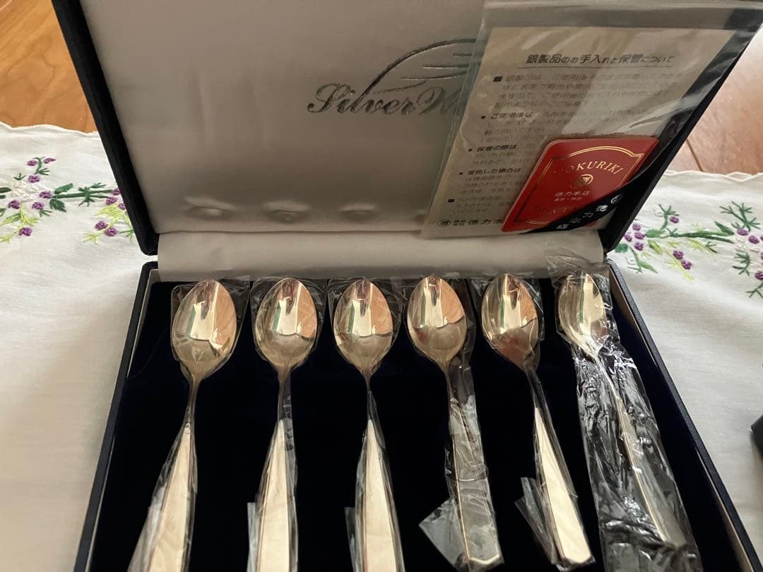 徳力の銀製スプーンセット 6本 とバターナイフ、シュガースプーン