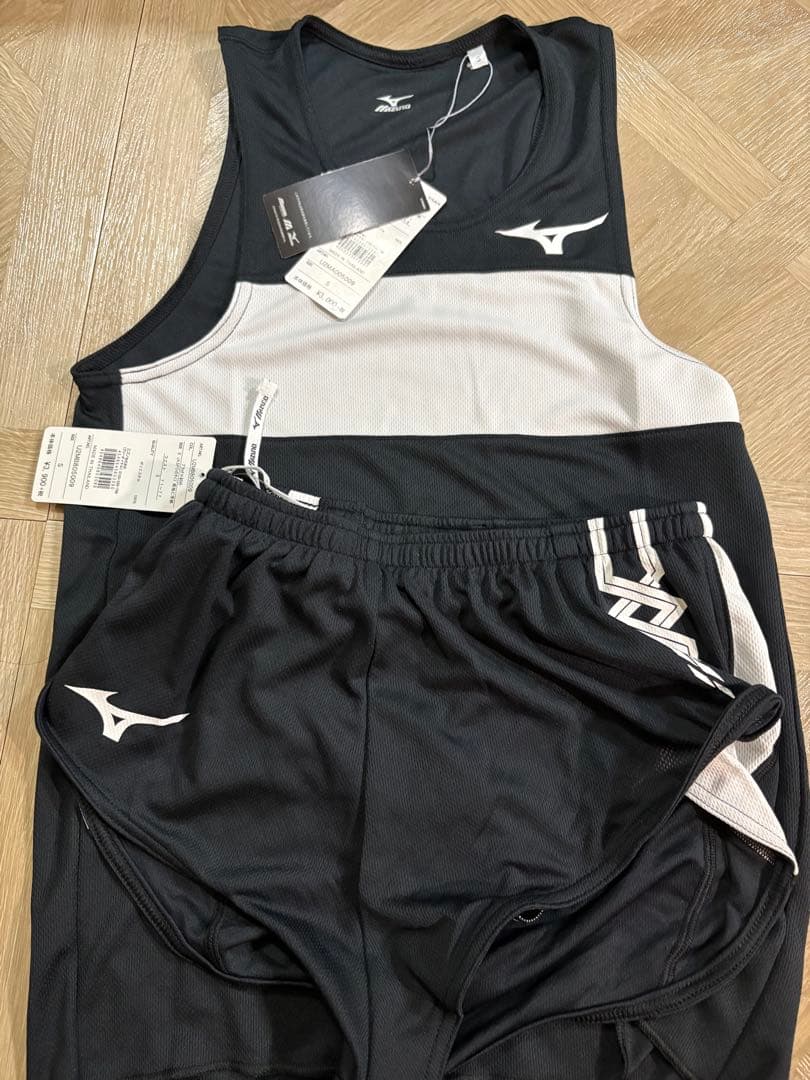 Mizuno 陸上用タンクトップ・ショートパンツ セット S - メルカリ