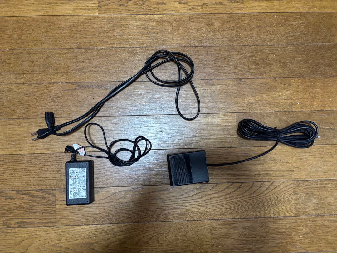 Roland RD-88 純正キャスターケース付き（単品販売もあります