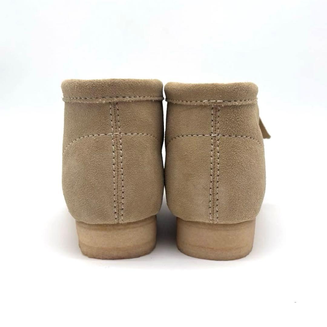 ✨新品✨クラークス　ワラビー　スエード　ベージュ　27.5cm　替え紐　箱付き