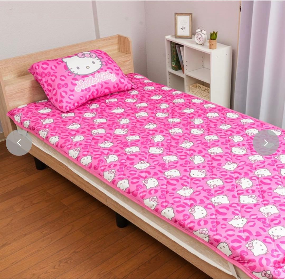 アベイル ハローキティ 敷パット - メルカリ