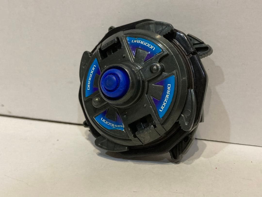 爆転シュートベイブレード ドラグーンV2 ガンメタバージョン - メルカリ