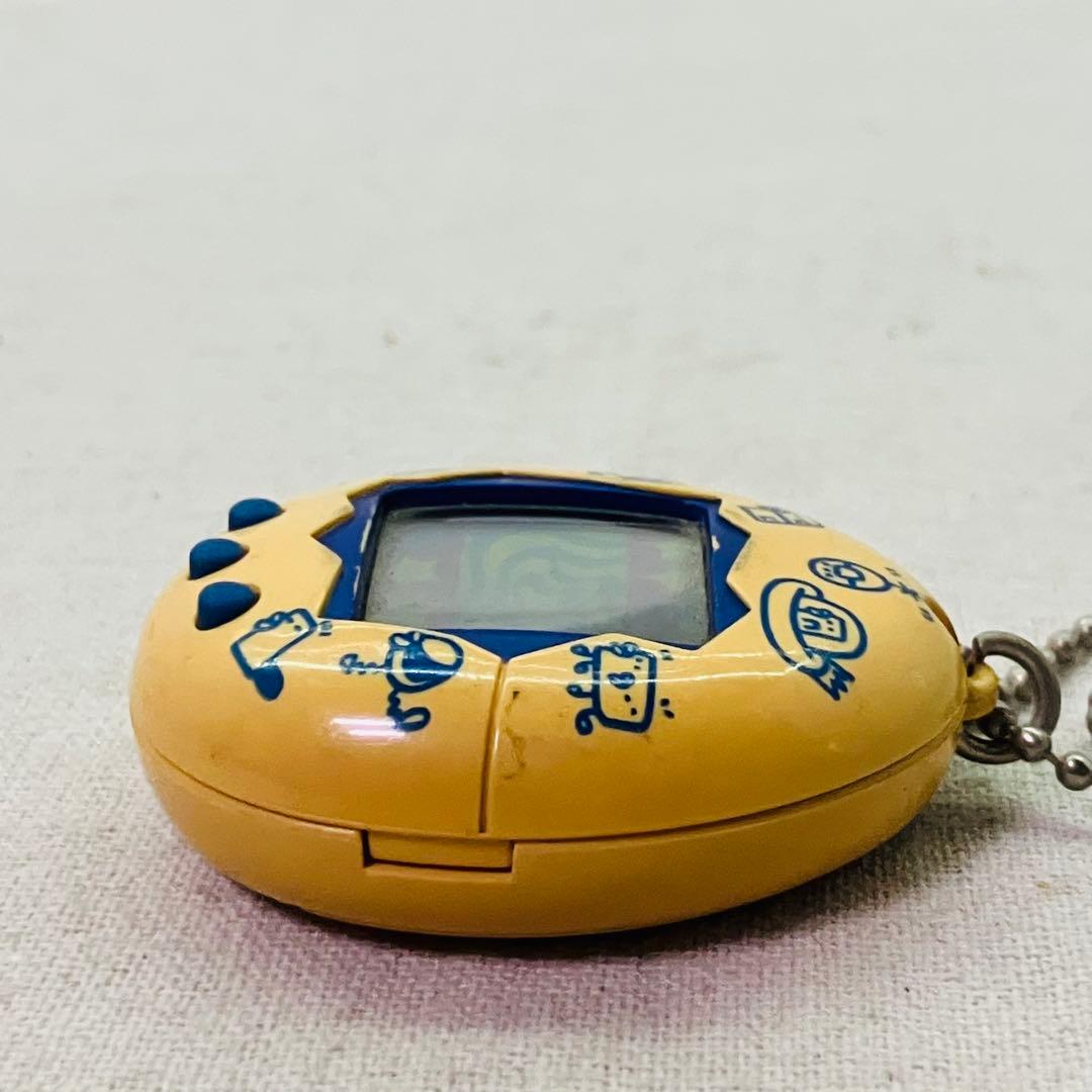 初代 新種発見!! たまごっち 白×青柄 BANDAI バンダイ - メルカリ