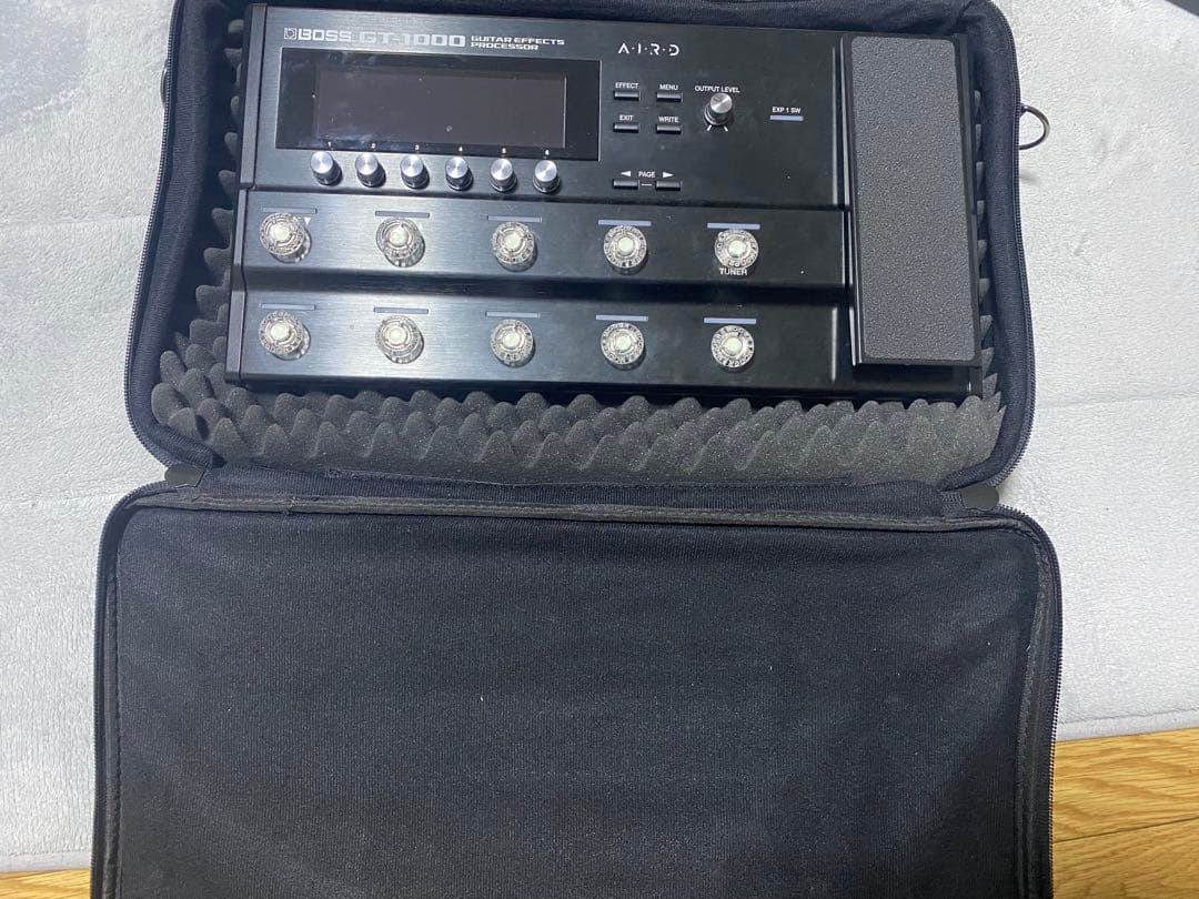 BOSS GT1000 元箱 エフェクターバッグ付きの通販はau PAY マーケット