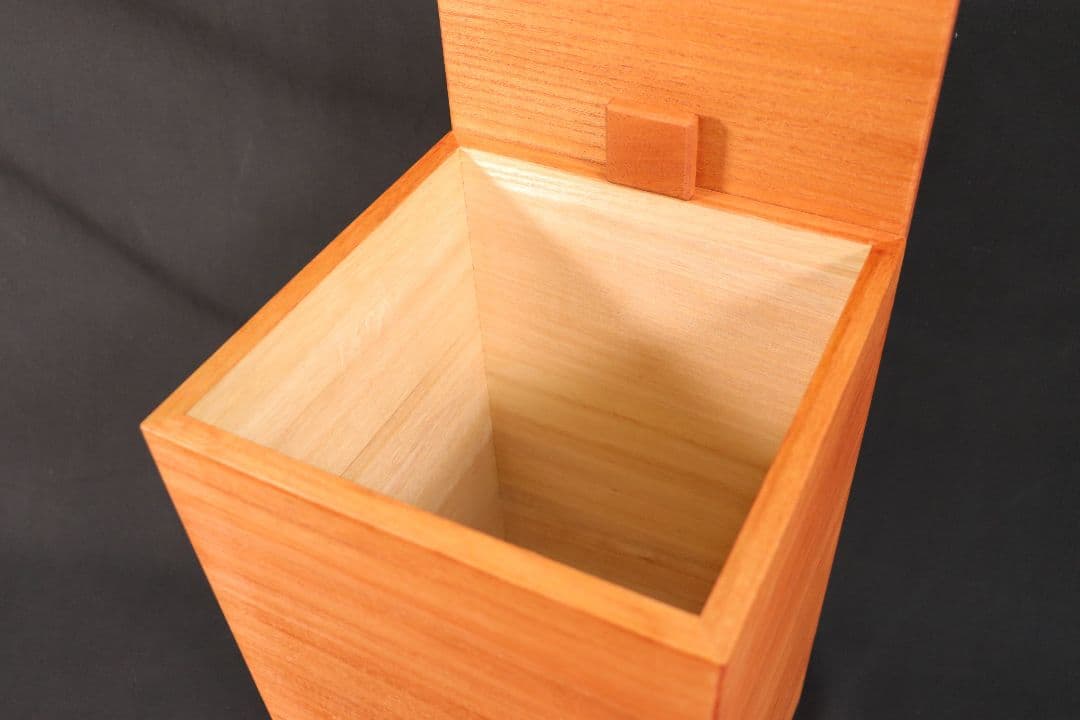 新米の美味しさ長続き】【 10キロ用 】キャスター付き桐米びつ柿渋塗り