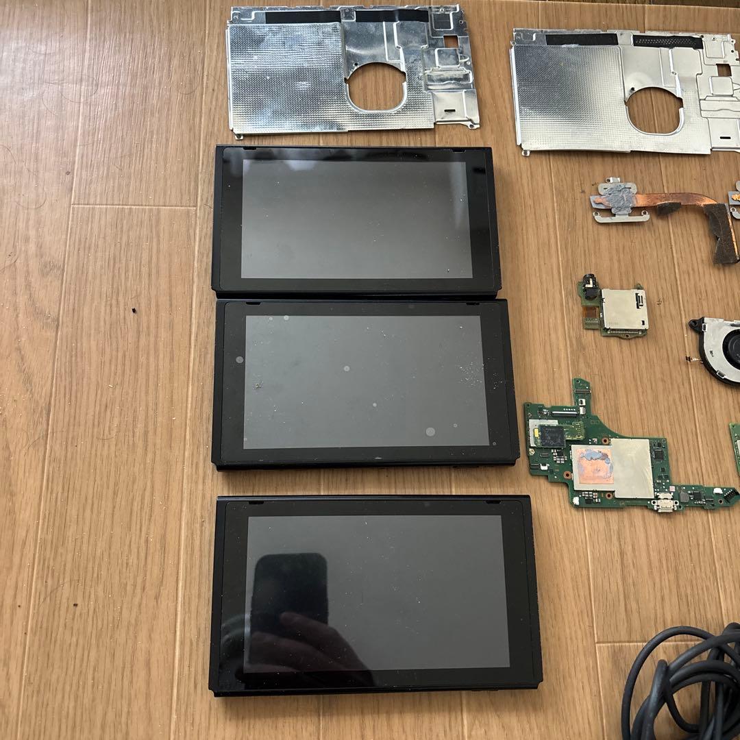 Nintendo Switch 部品一式ジャンク - メルカリ