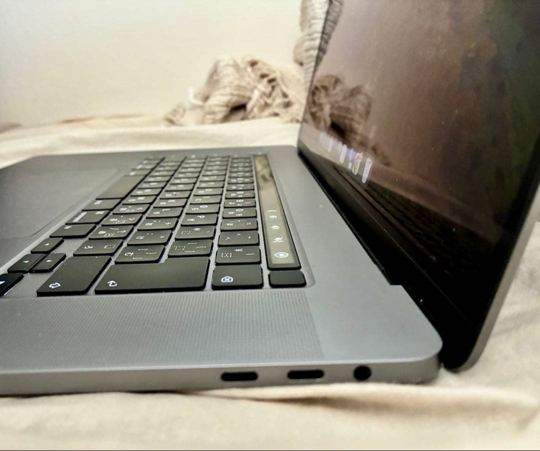 MacBookPro 16インチ 2019年 i9 2.4GHz 32GB