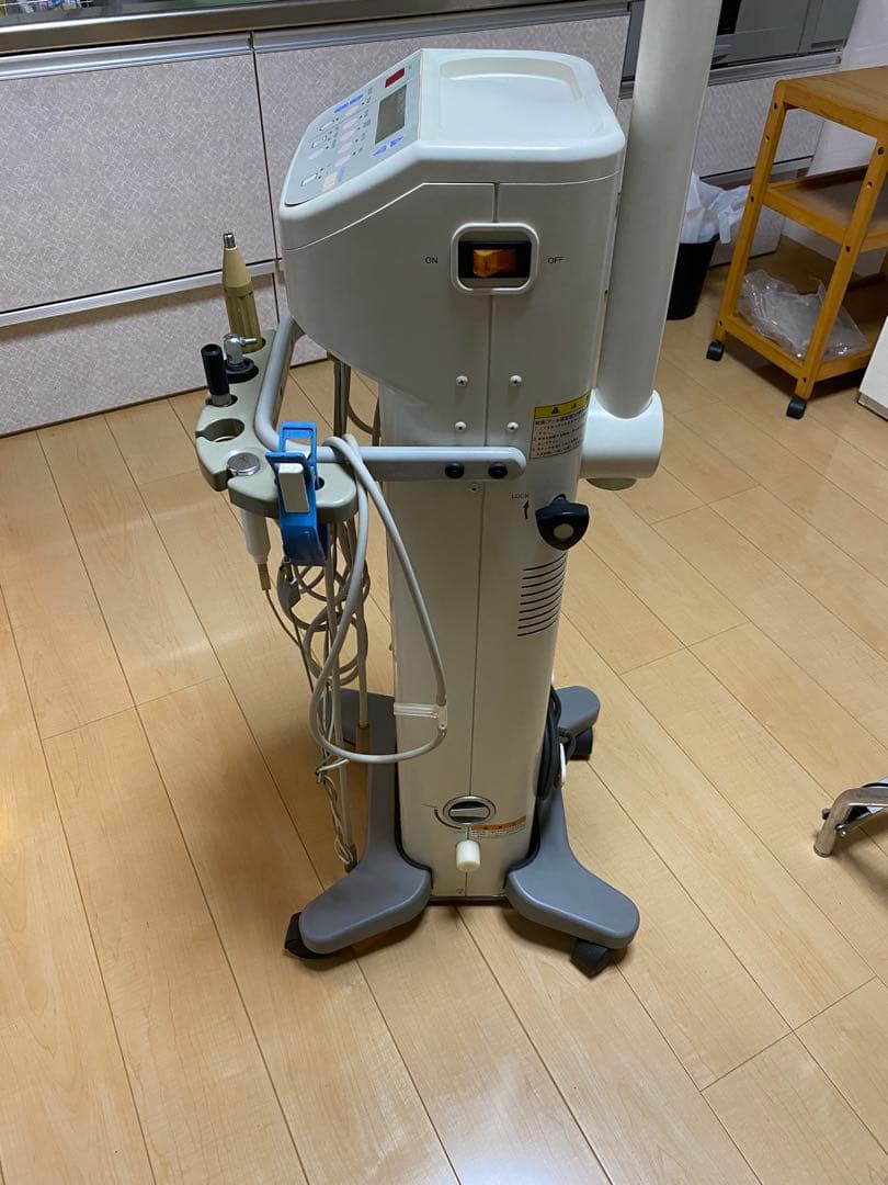 滝川株式会社エステジュールグラスTG-3200 直接引き取り、送付希望は相談