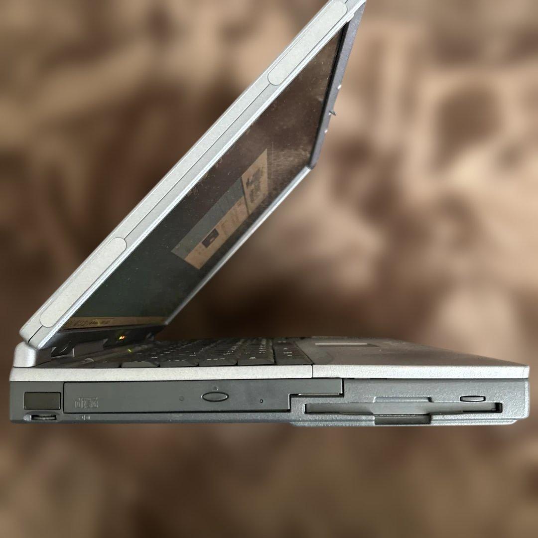 希少！ NEC LAVIE Windows2000 ノートPC - メルカリ