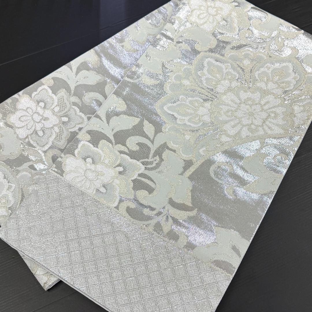 袋帯 西陣織 フォーマル 六通 花唐草 銀 お仕立て込み - メルカリ