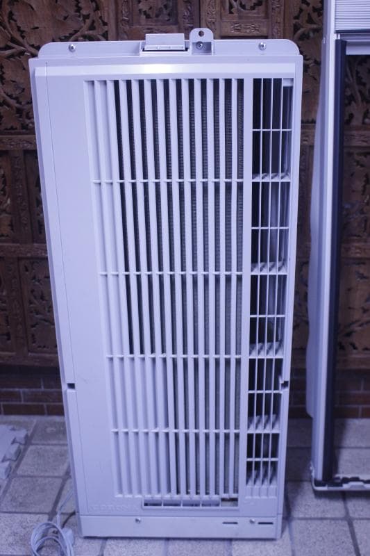 ◇コロナ窓用エアコン 4~7畳 CW-F1617（2017年製）冷房専用