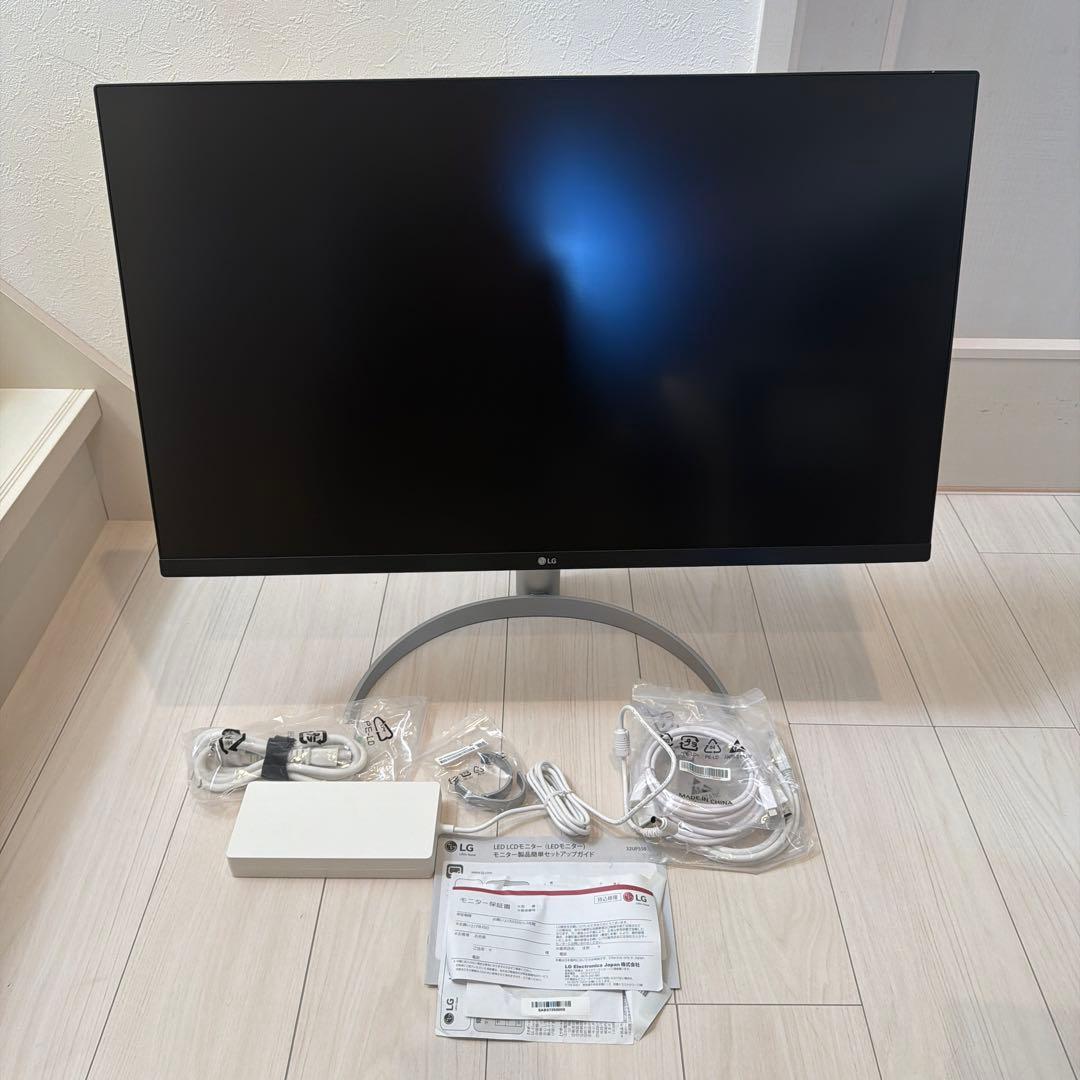 LG モニター 32UP550 本体 付属品あり　特注ケース付　31.5インチ 公式】 LG 31.5インチ 4K モニター - 32UP550N-W | LG JP | LG JP
