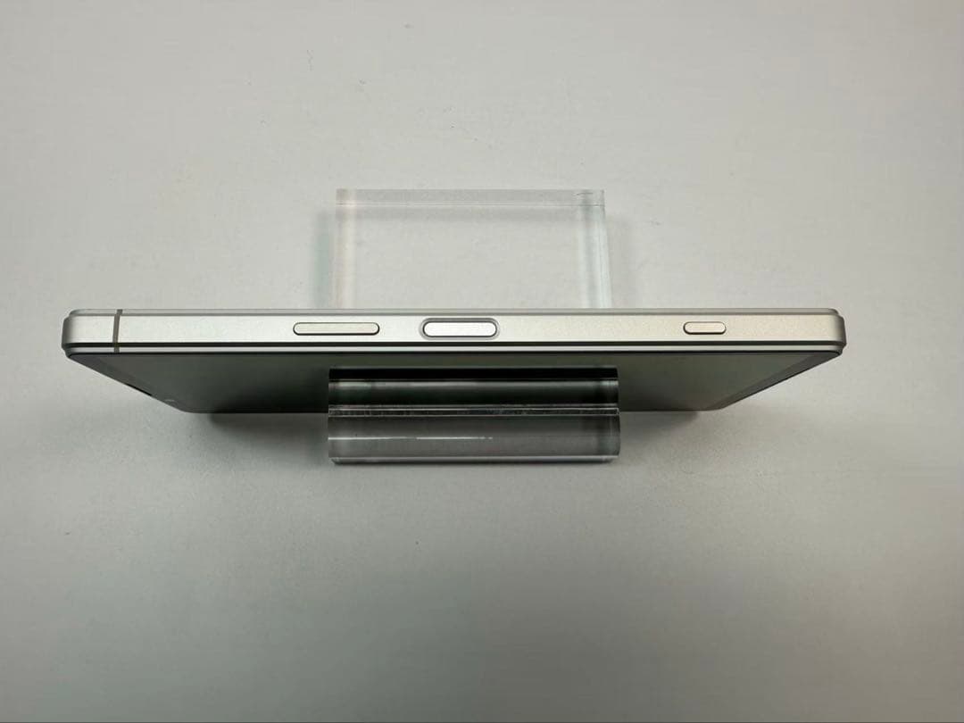 美品 SONY Xperia 5 V docomo シルバー 画面不良なし - メルカリ