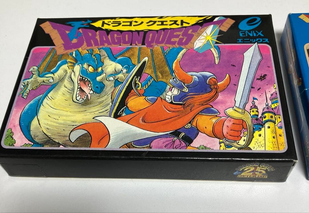 ファミコン版『ドラクエⅠ』『II』『III』パッケージデザイン