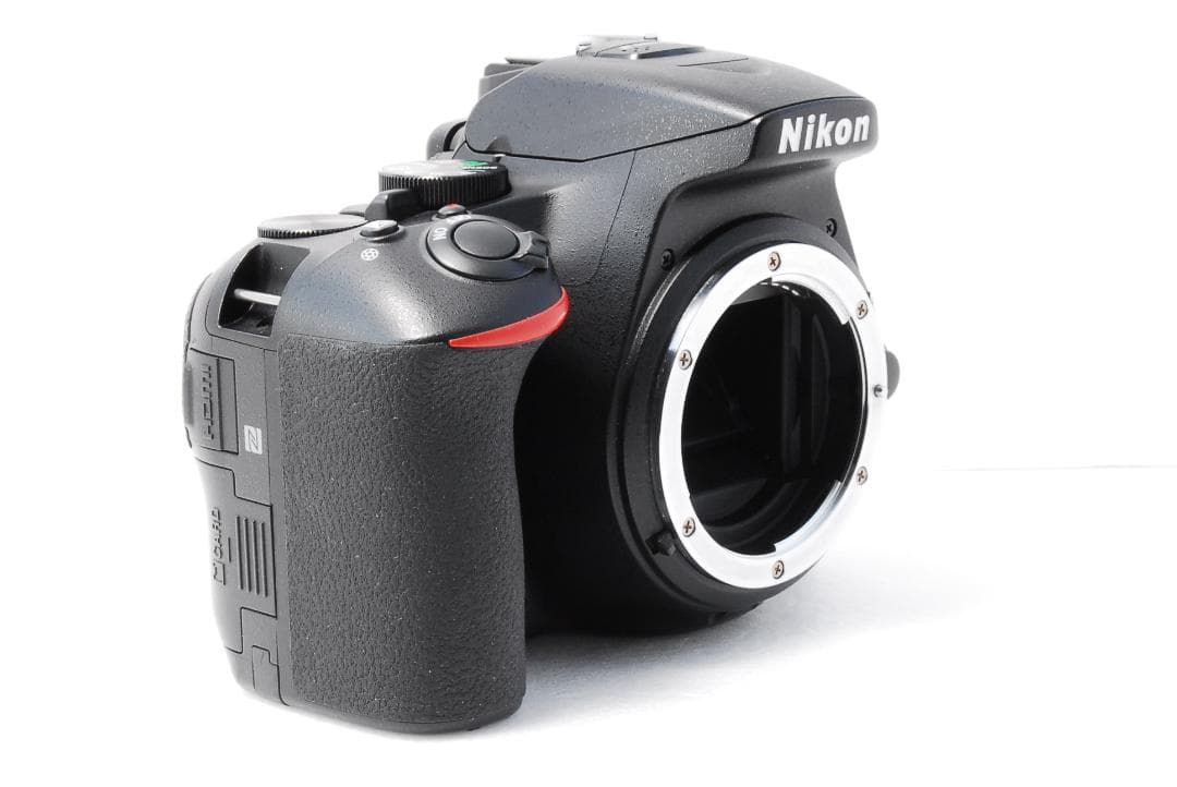 トマト様専用❣️Bluetooth搭載❣️ ニコン Nikon D5600 - メルカリ