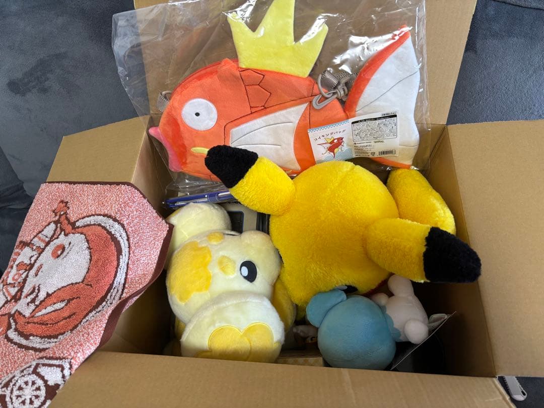 新品開封済】ピカピカボックス2026 コイキング - メルカリ