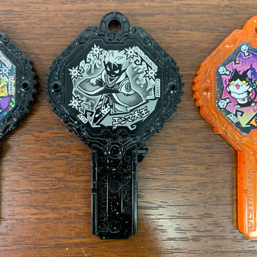 ➀ 妖怪ウォッチ 妖怪アーク 非売品 3種 エンマ大王×2種 猫又&エンマ