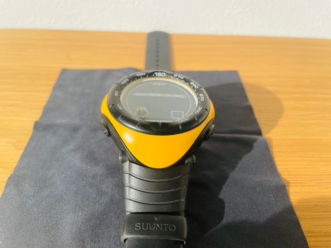 SUUNTO VECTOR スント ベクター イエロー - メルカリ