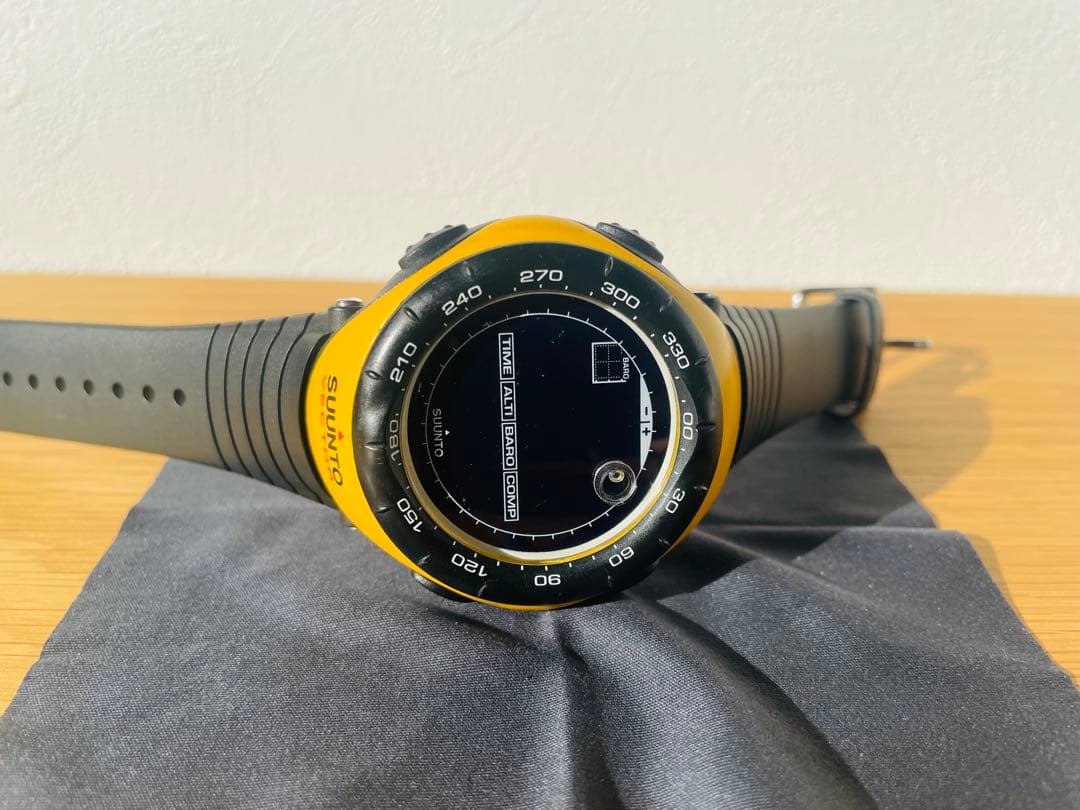 SUUNTO VECTOR スント ベクター イエロー - メルカリ