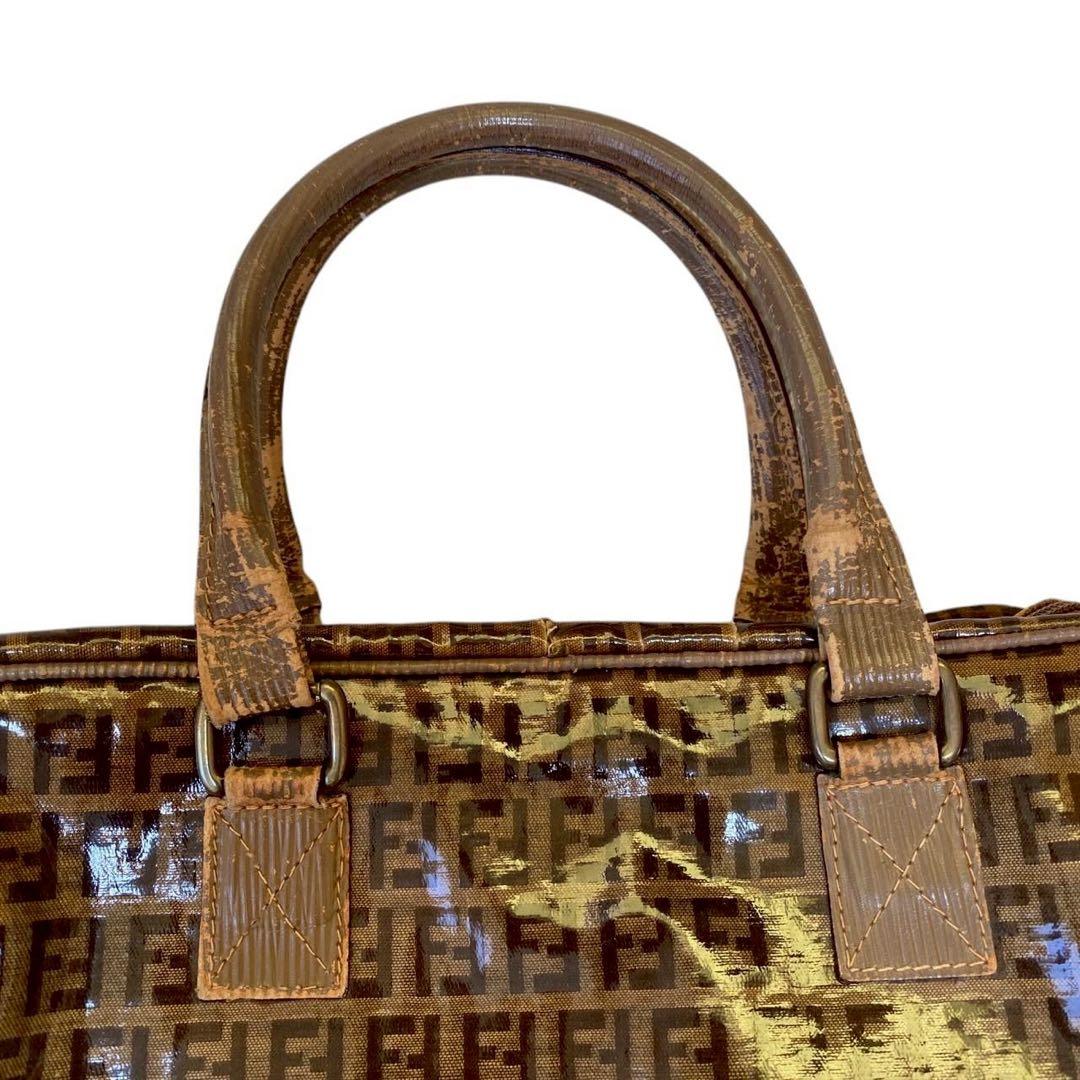 FENDI フェンディ ズッカ柄 エナメル ハンドバッグ - メルカリ